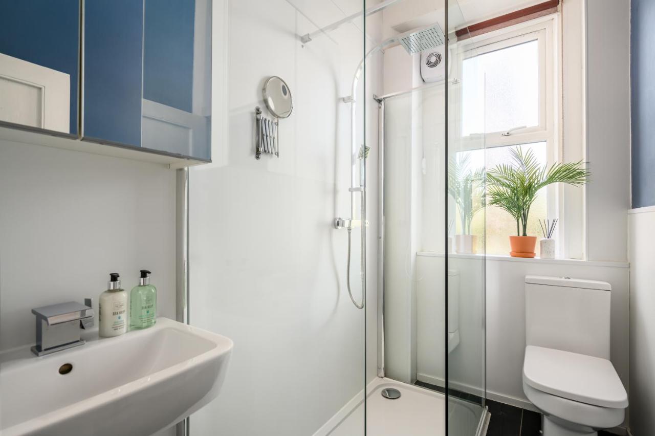 The Holyrood Park Apartment Единбург Екстериор снимка